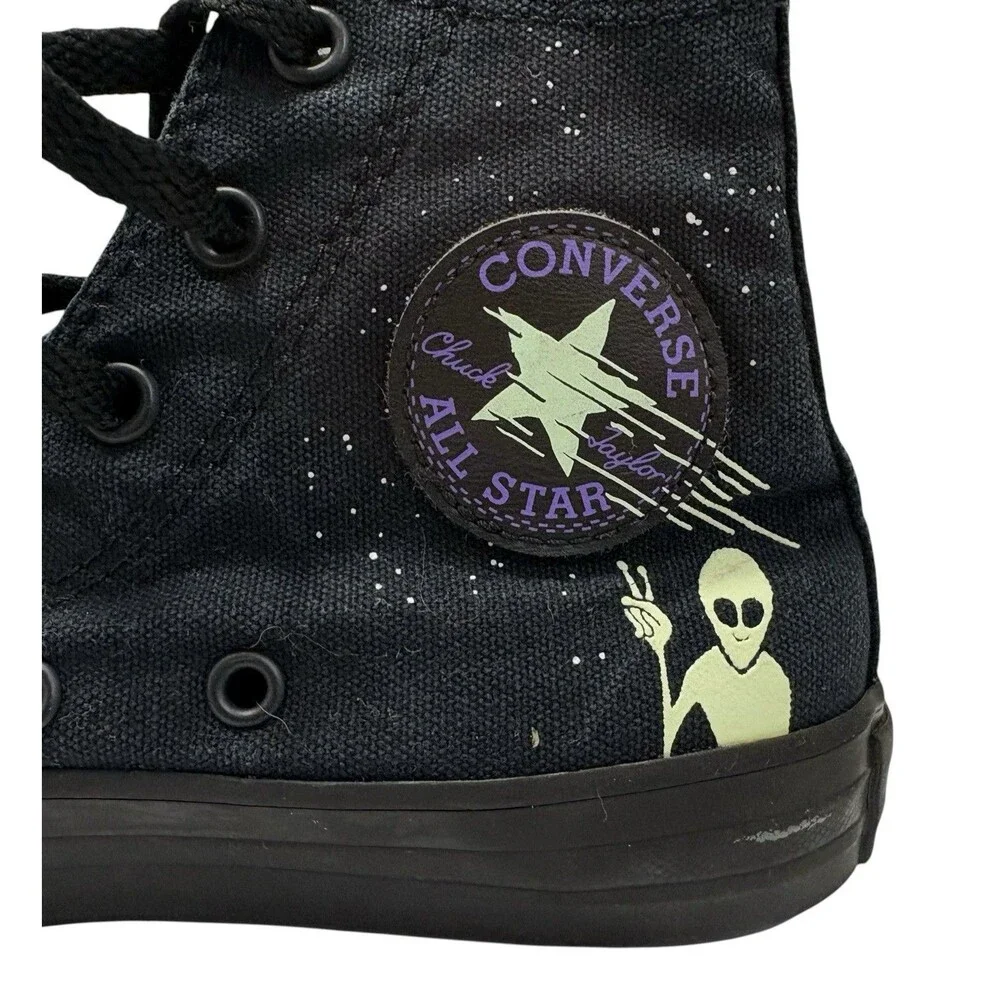 Converse All Star Chuck Taylor : Alien / UFO GITD Unisex Kids US Size 1 Roswell